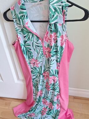 Sleeveless Tropical Print Polo Dress in Pink & Green